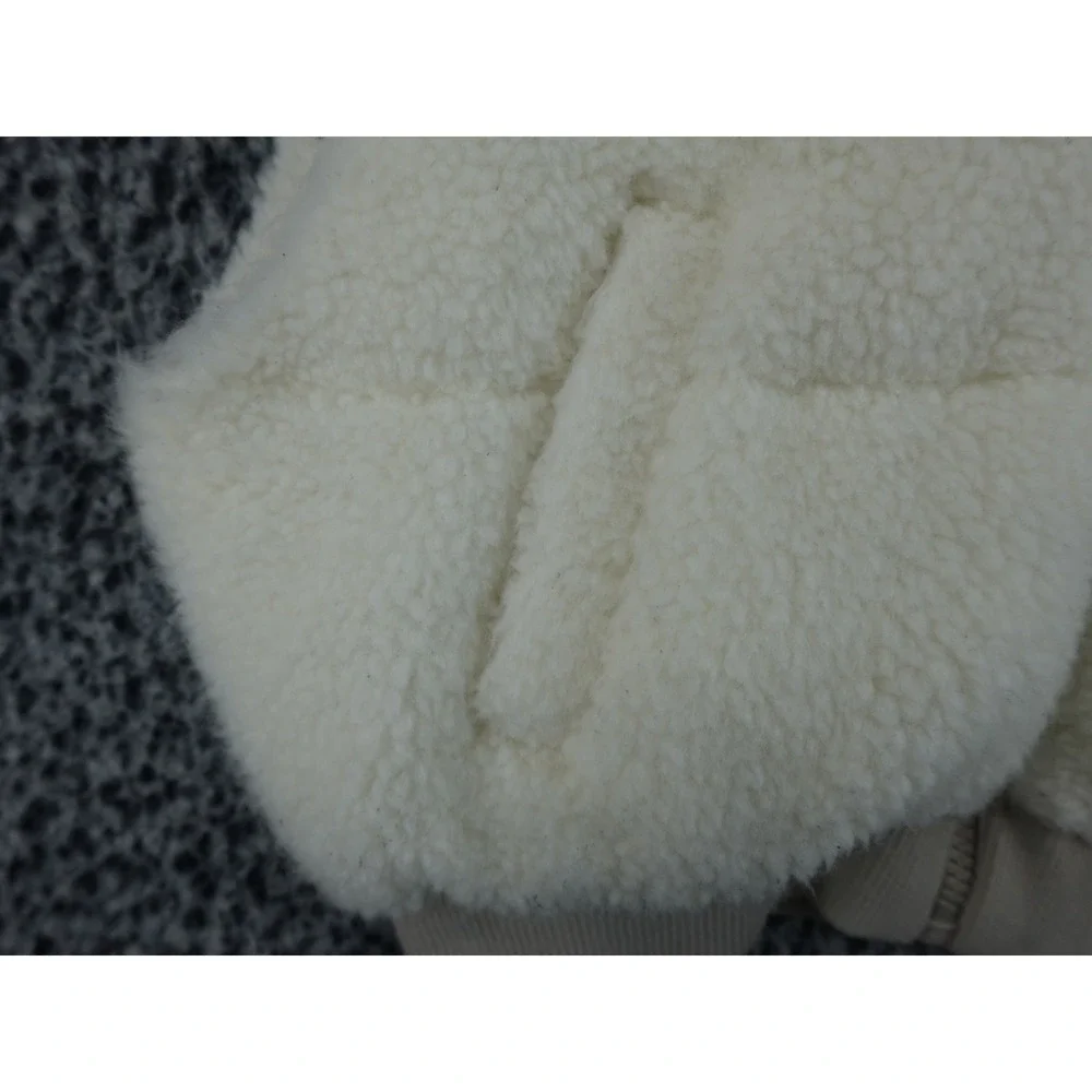 Garage Sherpa Puffer Vest Womens Medium Cream Ivory Faux Shearling Full Zip‎ Coz